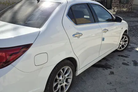 مزایده خودرو دنا، پلاس EF7 اتوماتیک توربو ساده