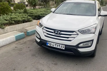 مزایده خودرو هیوندای، سانتافه 4 سیلندر تک دیفرانسیل