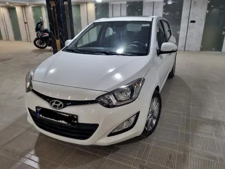 مزایده خودرو هیوندای، i20 اتوماتیک