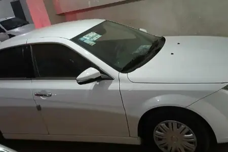 مزایده خودرو دنا، پلاس EF7 5 دنده ساده