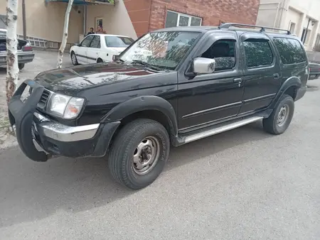 مزایده خودرو نیسان، سرانزا دنده ای