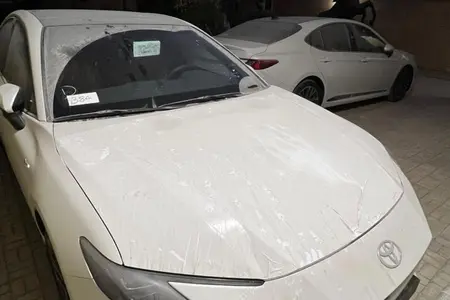 مزایده خودرو تویوتا، کمری هیبرید 2.5 لیتر LE