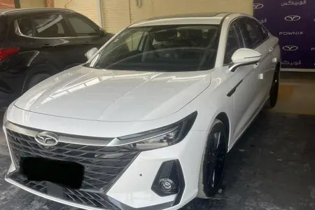 مزایده خودرو فونیکس، آریزو 8 (Z8) اکسلنت