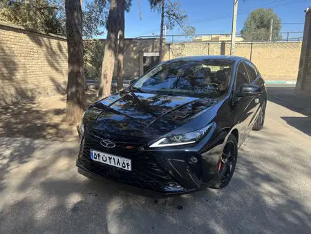 مزایده خودرو فونیکس، آریزو 6 جی تی (Z6 GT) اکسلنت