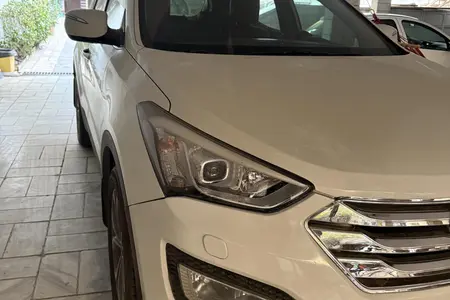 مزایده خودرو هیوندای، سانتافه 4 سیلندر دو دیفرانسیل