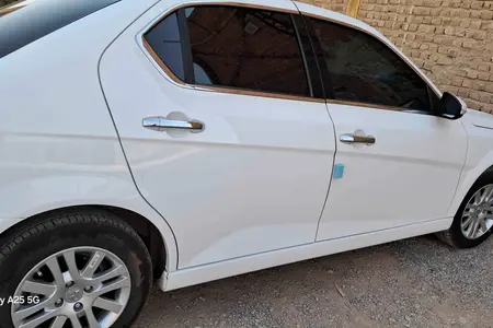 مزایده خودرو دنا، پلاس EF7P 6 دنده