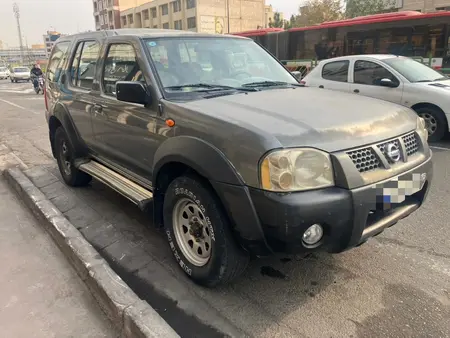 مزایده خودرو نیسان، رونیز دنده ای