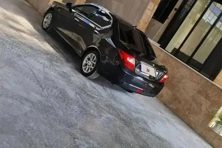 مزایده خودرو دنا، پلاس EF7 اتوماتیک توربو آپشنال