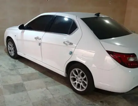 مزایده خودرو دنا، پلاس EF7 اتوماتیک توربو آپشنال