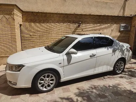 مزایده خودرو دنا، پلاس EF7 اتوماتیک توربو ساده