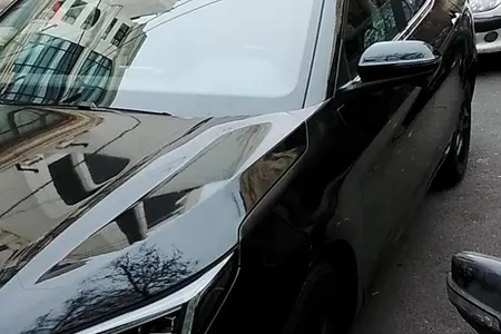 مزایده خودرو کی ام سی، J7 اتوماتیک