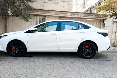 مزایده خودرو فونیکس، آریزو 6 جی تی (Z6 GT) اکسلنت