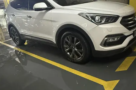 مزایده خودرو هیوندای، سانتافه 4 سیلندر دو دیفرانسیل