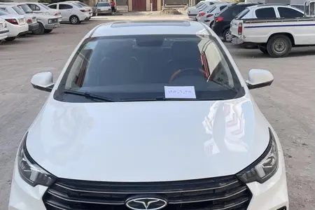 مزایده خودرو فونیکس، آریزو 6 پرو اتوماتیک