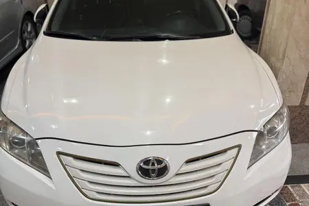 مزایده خودرو تویوتا، کمری LE