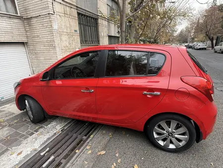 مزایده خودرو هیوندای، i20 دنده ای