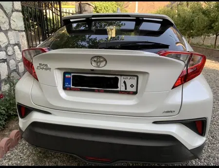 مزایده خودرو تویوتا، C-HR تمام چرخ محرک