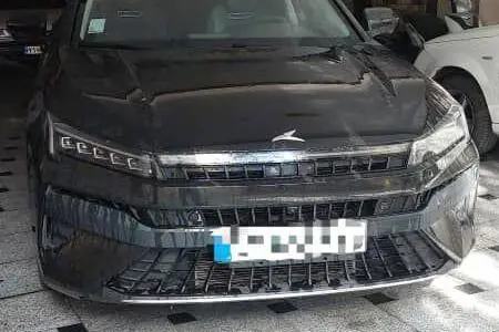 مزایده خودرو کی ام سی، J7 اتوماتیک