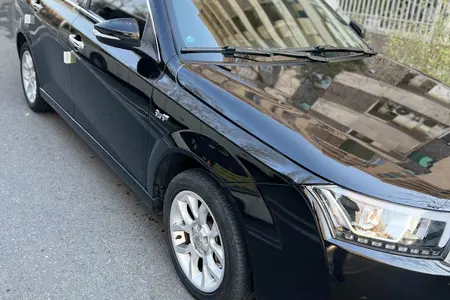 مزایده خودرو دنا، پلاس EF7 اتوماتیک توربو آپشنال