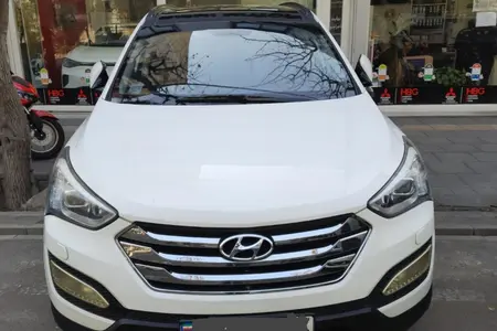 مزایده خودرو هیوندای، سانتافه 4 سیلندر دو دیفرانسیل