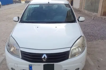 مزایده خودرو رنو، ساندرو اتوماتیک