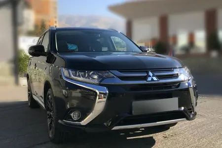 مزایده خودرو میتسوبیشی، اوتلندر PHEV اتوماتیک