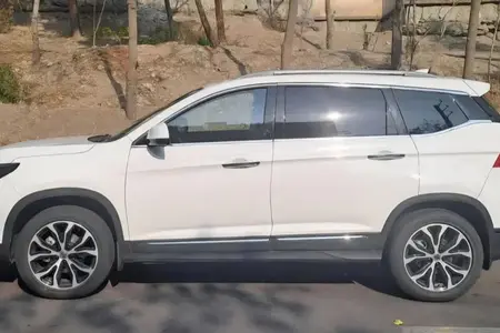 مزایده خودرو فردا، T5 اتوماتیک
