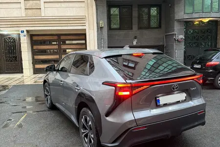 مزایده خودرو تویوتا، bz4X 615 پرو
