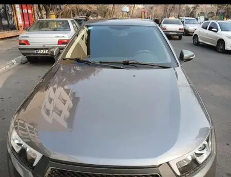 مزایده خودرو دنا، پلاس EF7 اتوماتیک توربو آپشنال