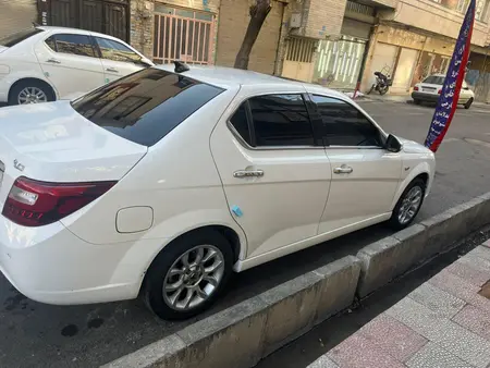 مزایده خودرو دنا، پلاس EF7 اتوماتیک توربو ساده