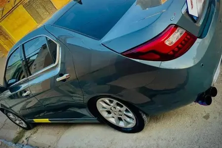 مزایده خودرو دنا، پلاس EF7 اتوماتیک توربو ساده