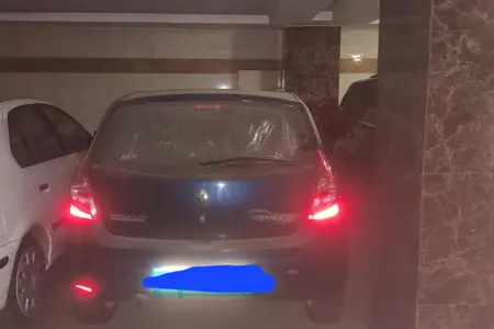 مزایده خودرو رنو، ساندرو اتوماتیک