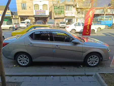 مزایده خودرو دنا، پلاس EF7 اتوماتیک توربو آپشنال