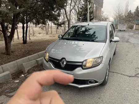 مزایده خودرو رنو، سیمبل PE