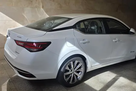 مزایده خودرو نیسان، سیلفی e-POWER پلاس