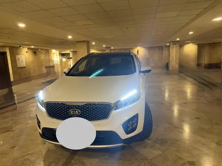 مزایده خودرو کیا، سورنتو 4 سیلندر GT لاین