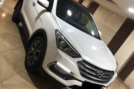 مزایده خودرو هیوندای، سانتافه 4 سیلندر دو دیفرانسیل