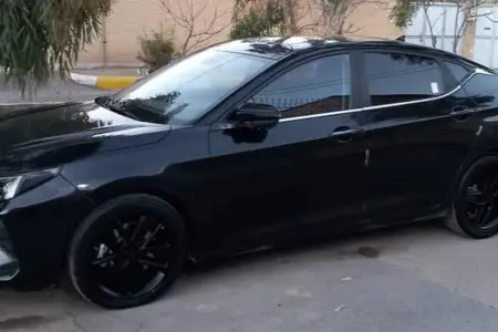 مزایده خودرو کی ام سی، J7 اتوماتیک