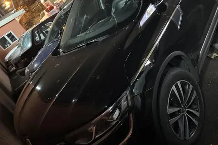 مزایده خودرو رنو، کولیوس اتوماتیک