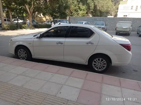 مزایده خودرو دنا، پلاس EF7 5 دنده ساده