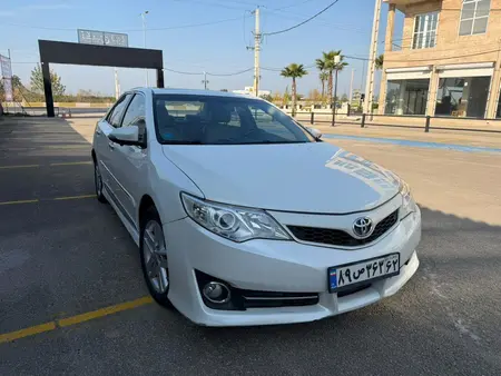 مزایده خودرو تویوتا، کمری GLX