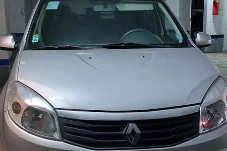 مزایده خودرو رنو، ساندرو اتوماتیک