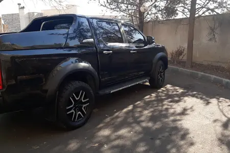 مزایده خودرو کی ام سی، T8 دنده ای