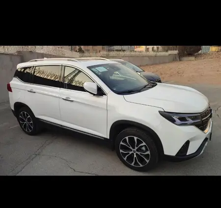 مزایده خودرو حواله فردا، T5 اتوماتیک