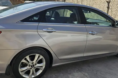 مزایده خودرو هیوندای، سوناتا 2.4 لیتر اتوماتیک