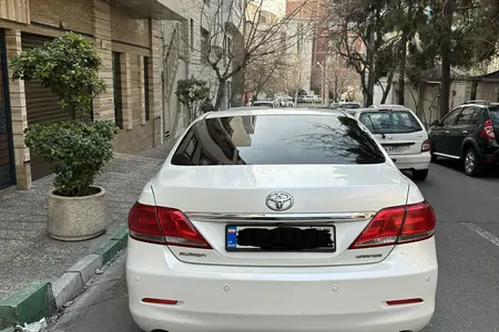 مزایده خودرو تویوتا، اریون گرند
