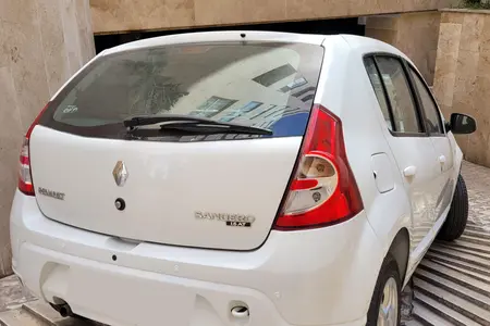 مزایده خودرو رنو، ساندرو اتوماتیک