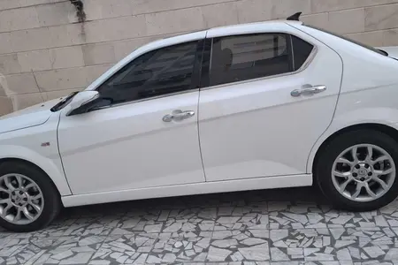 مزایده خودرو دنا، پلاس EF7 اتوماتیک توربو ساده