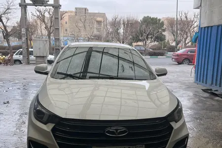 مزایده خودرو فونیکس، آریزو 6 پرو اتوماتیک