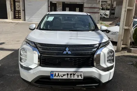 مزایده خودرو میتسوبیشی، اوتلندر تک دیفرانسیل M لاین